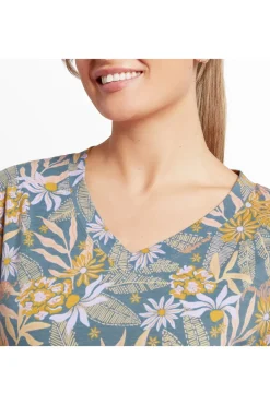 Sherpa T-Shirt Neha V-Neck Tee