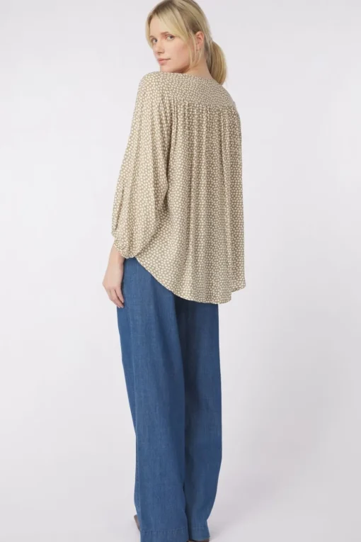 Soaked in Luxury Blouse Slarjana Leodora