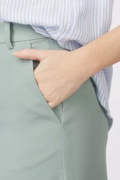 Soaked in Luxury Rok Slcorinne Long Pencil