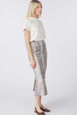 Soaked in Luxury Rok Slxala Pencil