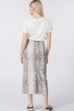 Soaked in Luxury Rok Slxala Pencil