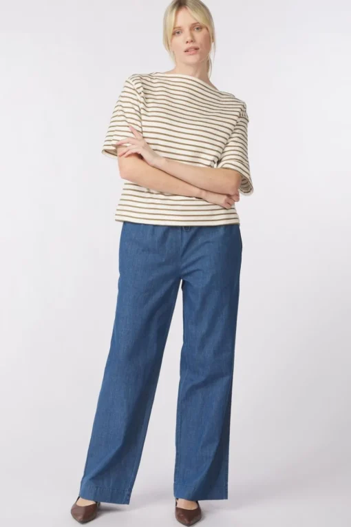 Soaked in Luxury T-Shirt Slingina