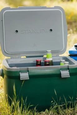 Stanley The Easy-Carry Outdoor Cooler 15.1L/16Qt