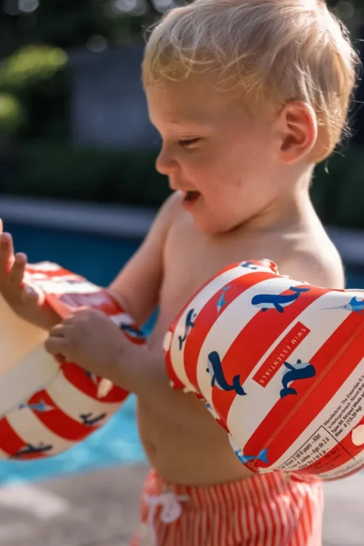 Swim Essentials Zwemarmbandjes -  Red-White Whale - Inflatable Swimming Armbands 0-2