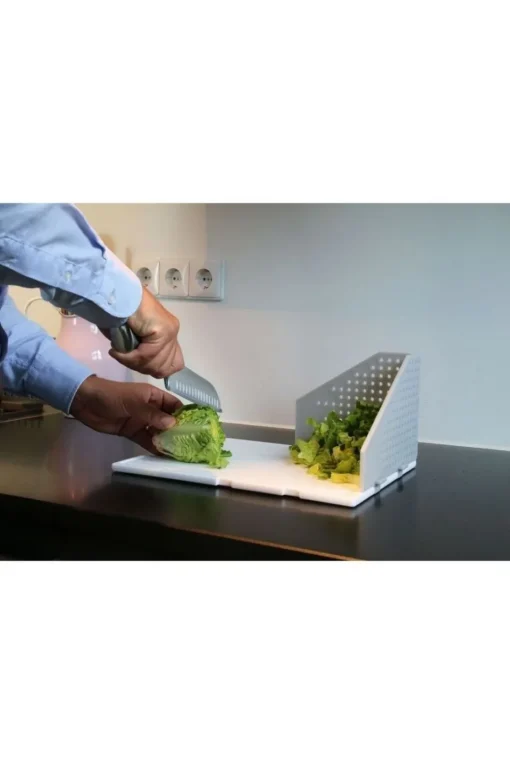 TNK Brand Gagdet Pelican Cutting Board