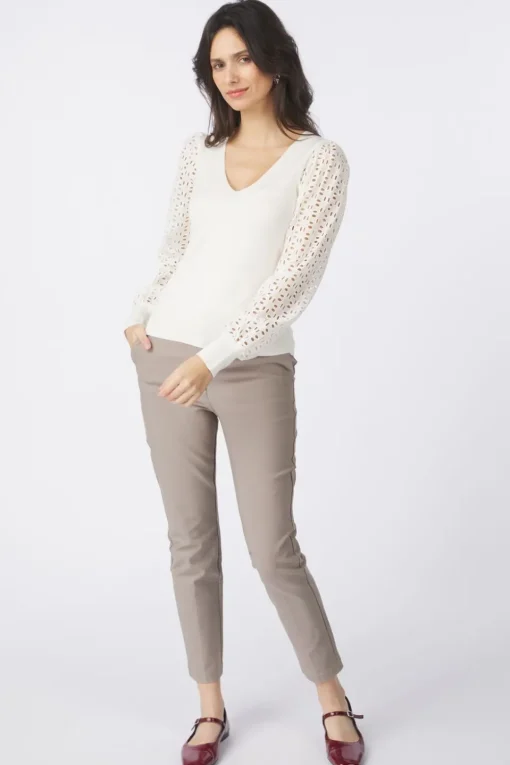 Vila Trui Lacine Lace Detail