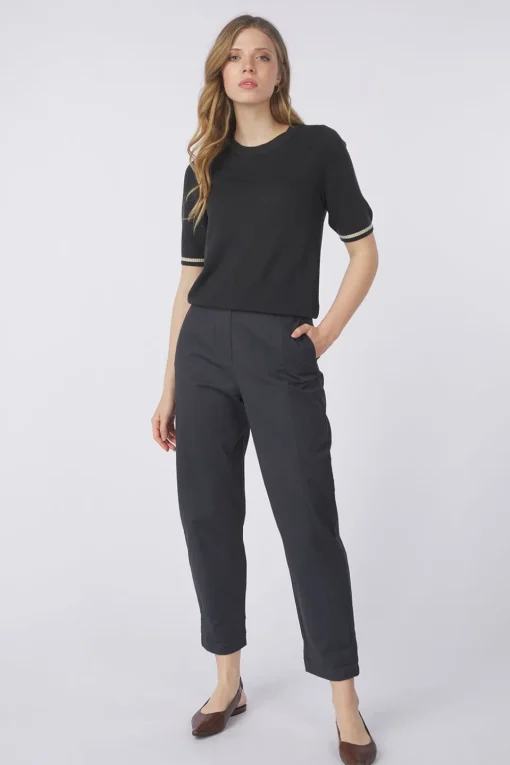 Yaya Trui Textured Round Neck Sleeve