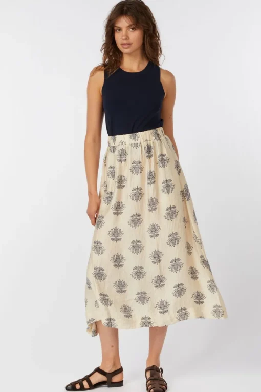 Yerse Rok Danielle